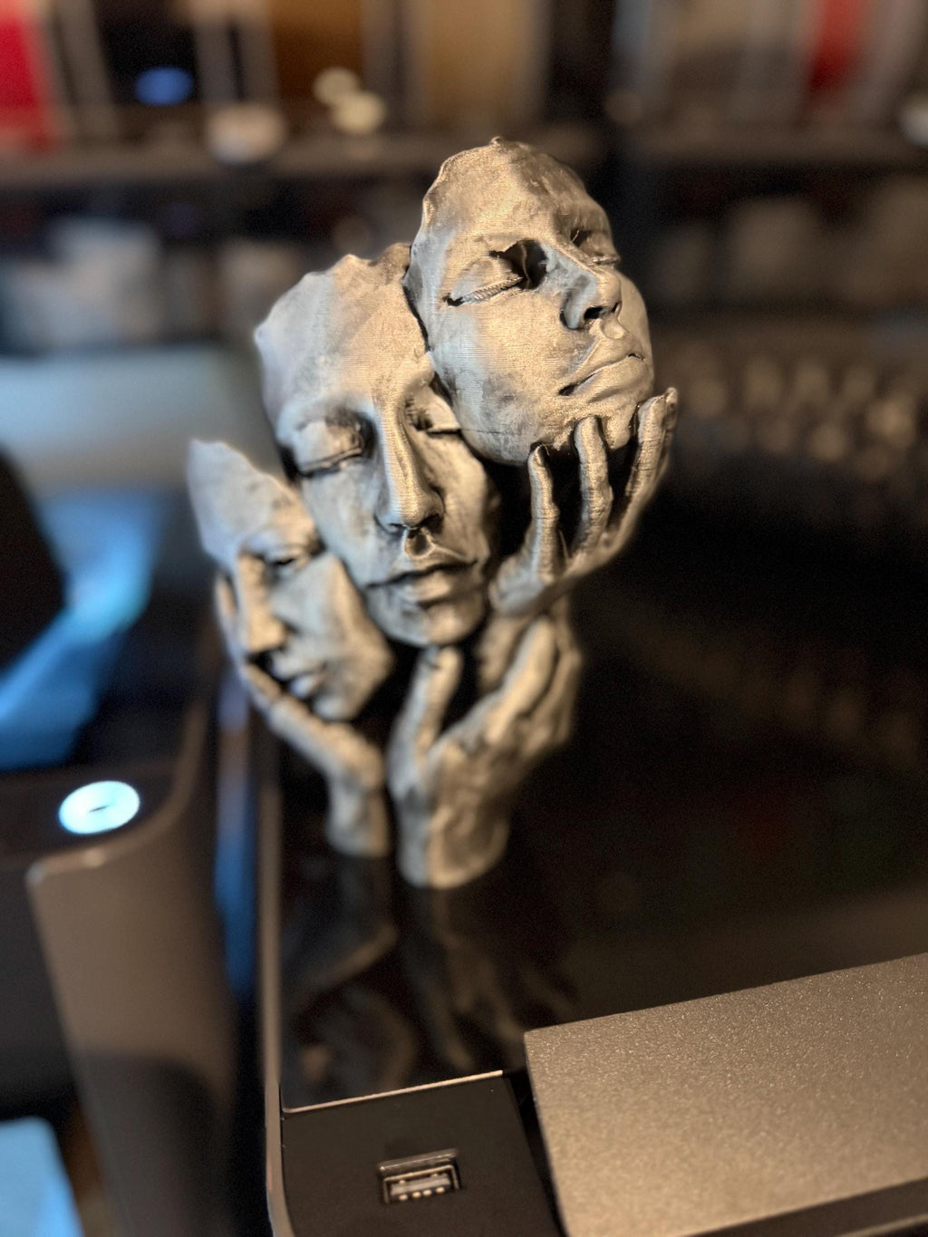 Sculpture visage abstrait – statue artistique moderne – décoration intérieure design – objet déco contemporain – idée cadeau originale