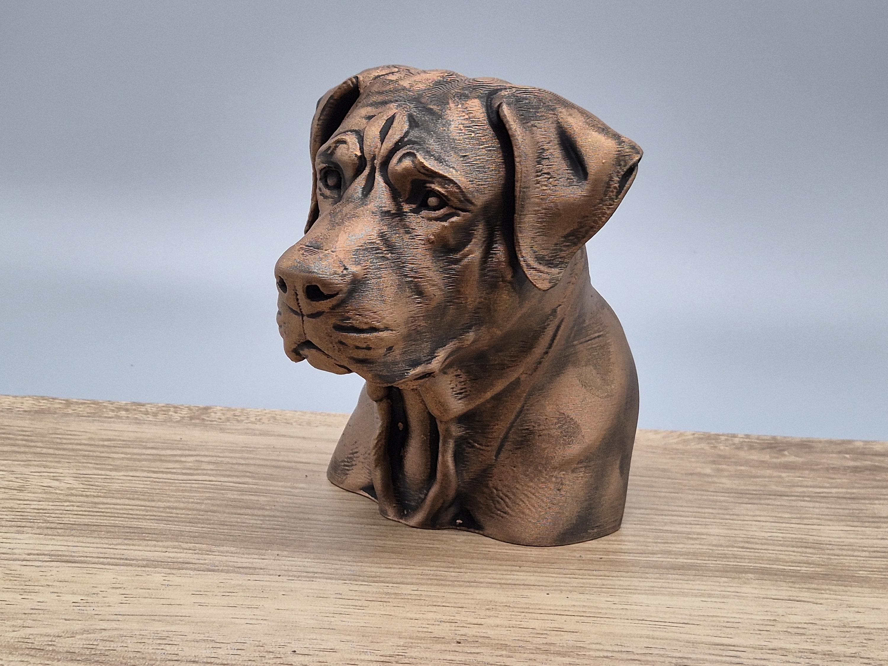 Buste chien réaliste style Bull Arab – Sculpture déco effet bronze – Buste chien fidèle et puissant