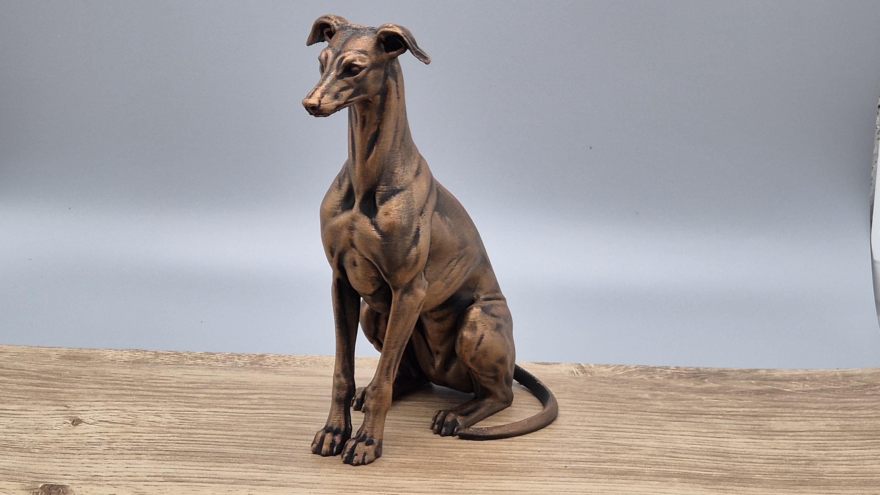 Statue chien lévrier Greyhound 3D – décoration moderne – statuette chien design – idée cadeau chien – effet bronze