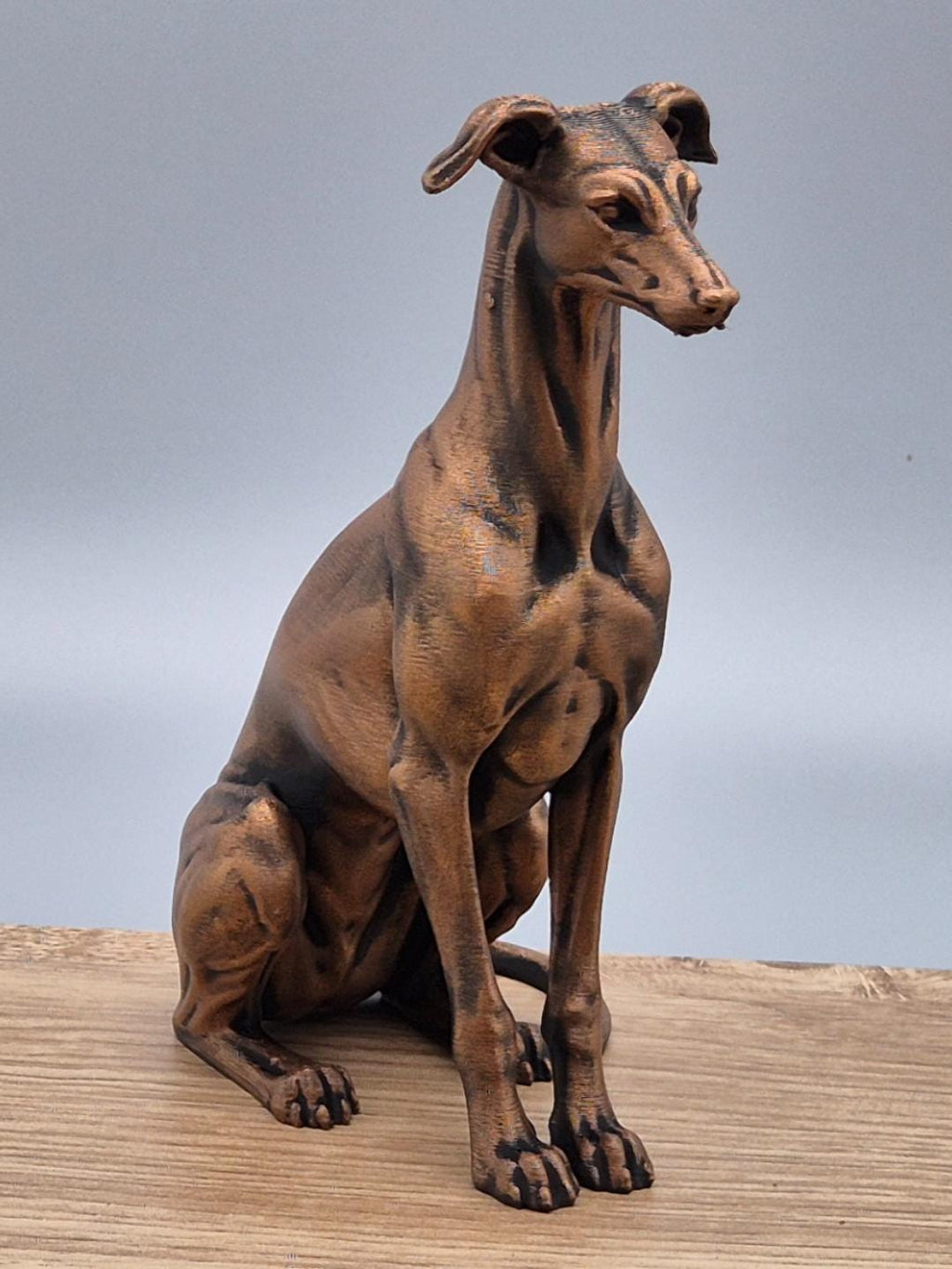 Statue chien lévrier Greyhound 3D – décoration moderne – statuette chien design – idée cadeau chien – effet bronze