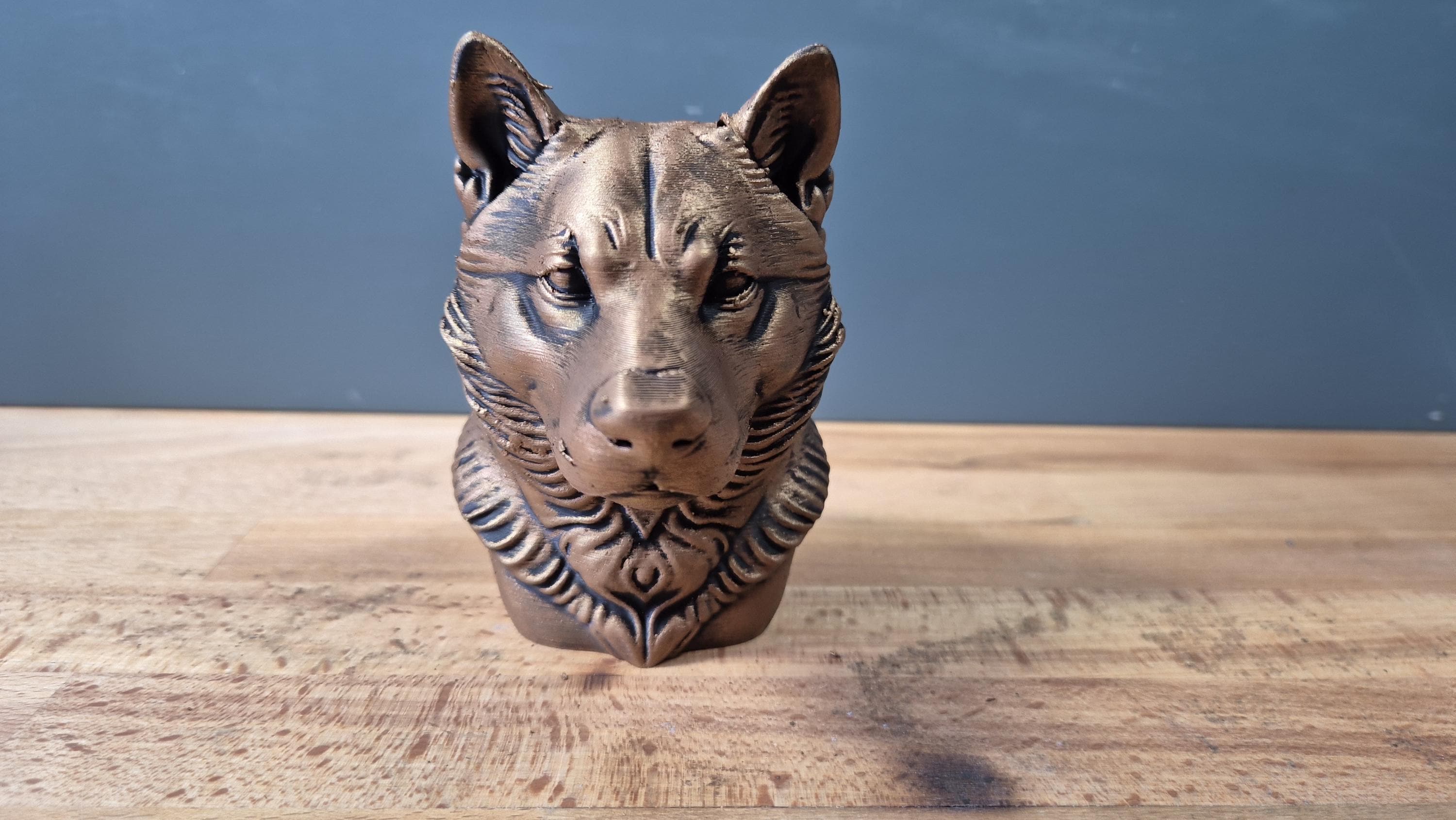 Buste Shikoku décoratif – Statue chien japonais – Sculpture effet bronze – Décoration maison – Idée cadeau originale