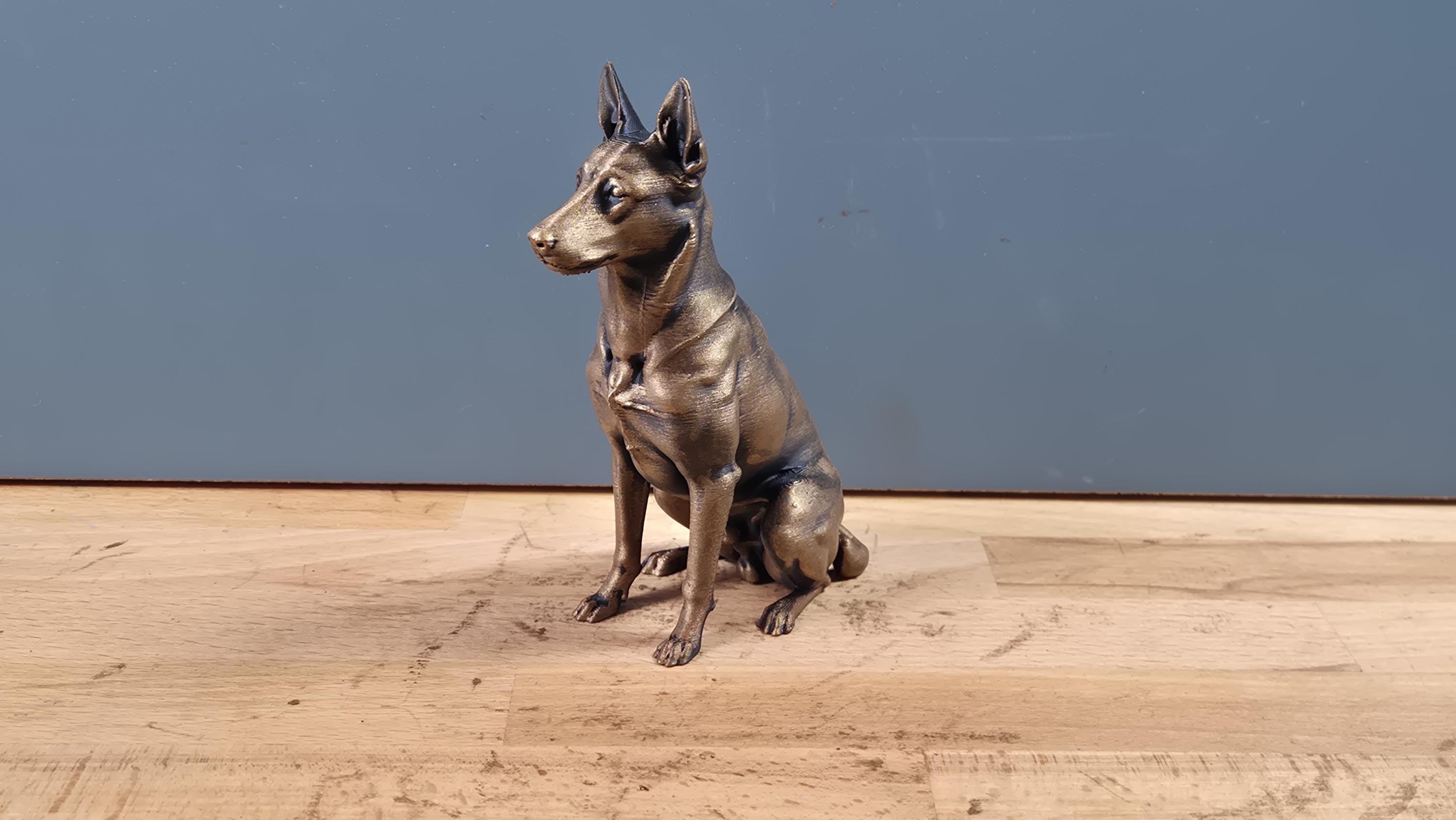 Statue Berger Malinois Bronze – Sculpture Chien Moderne en Impression 3D | Décoration Élégante & Cadeau Passion Chien