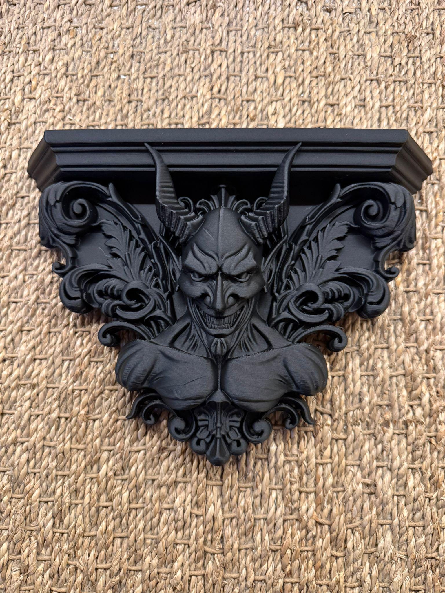 Étagère Murale Gothique Démon – Décoration Dark Fantasy en Impression 3D | Support Mural Style Médiéval