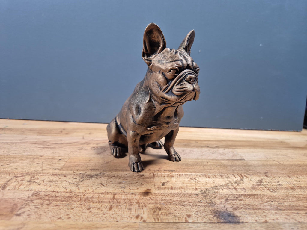 Statue Bouledogue Français Bronze Antique – Sculpture Chien Imprimée en 3D – Figurine Décorative – Cadeau pour Amoureux des Bulldogs