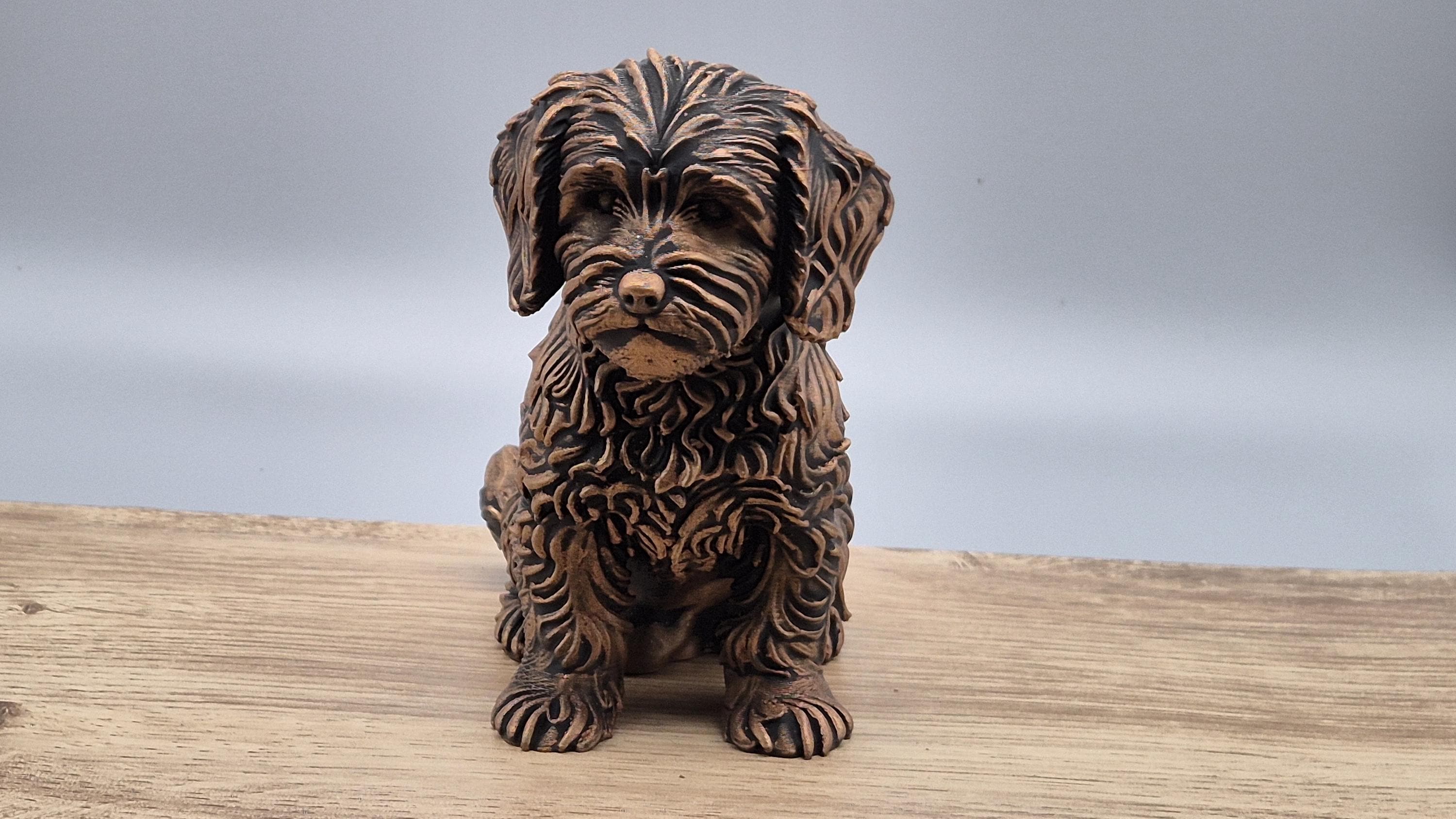 Statue chien Maltipoo – Sculpture décorative effet bronze – Chien design moderne – Idée cadeau amoureux des chiens