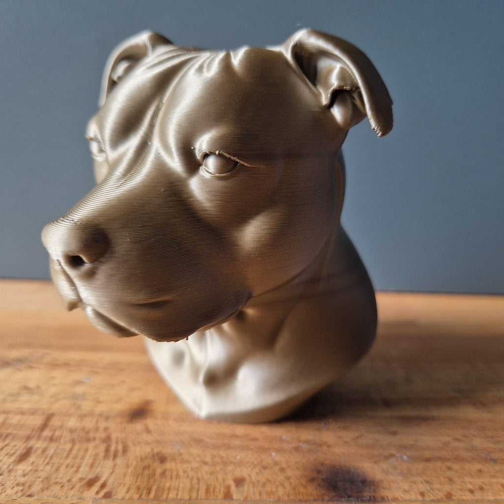 Buste de Staffordshire Bull Terrier en Impression 3D – Statue Staffie – Décoration Chien – Cadeau Personnalisé pour Amoureux des Staffs