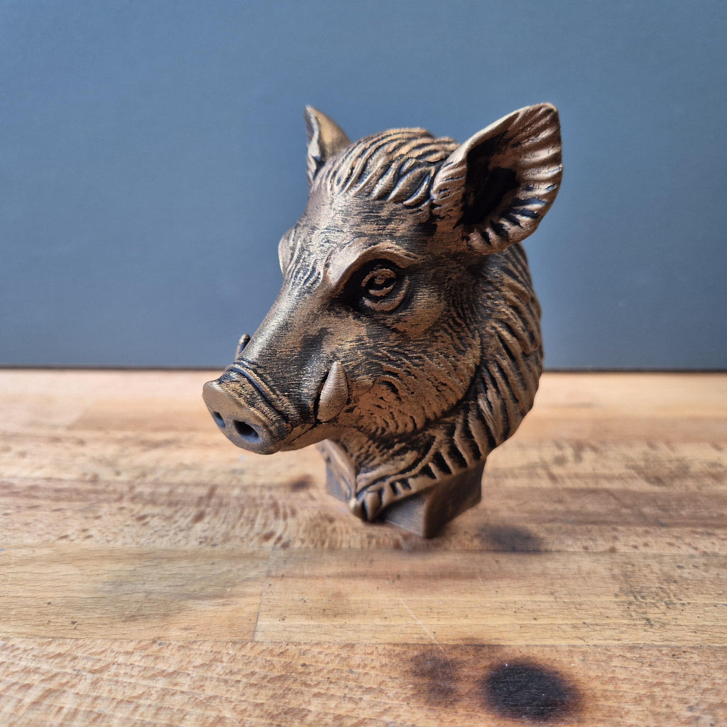 Tête de sanglier décorative – Statue murale style bronze – Décoration rustique chasse – Sculpture animale – Objet déco nature