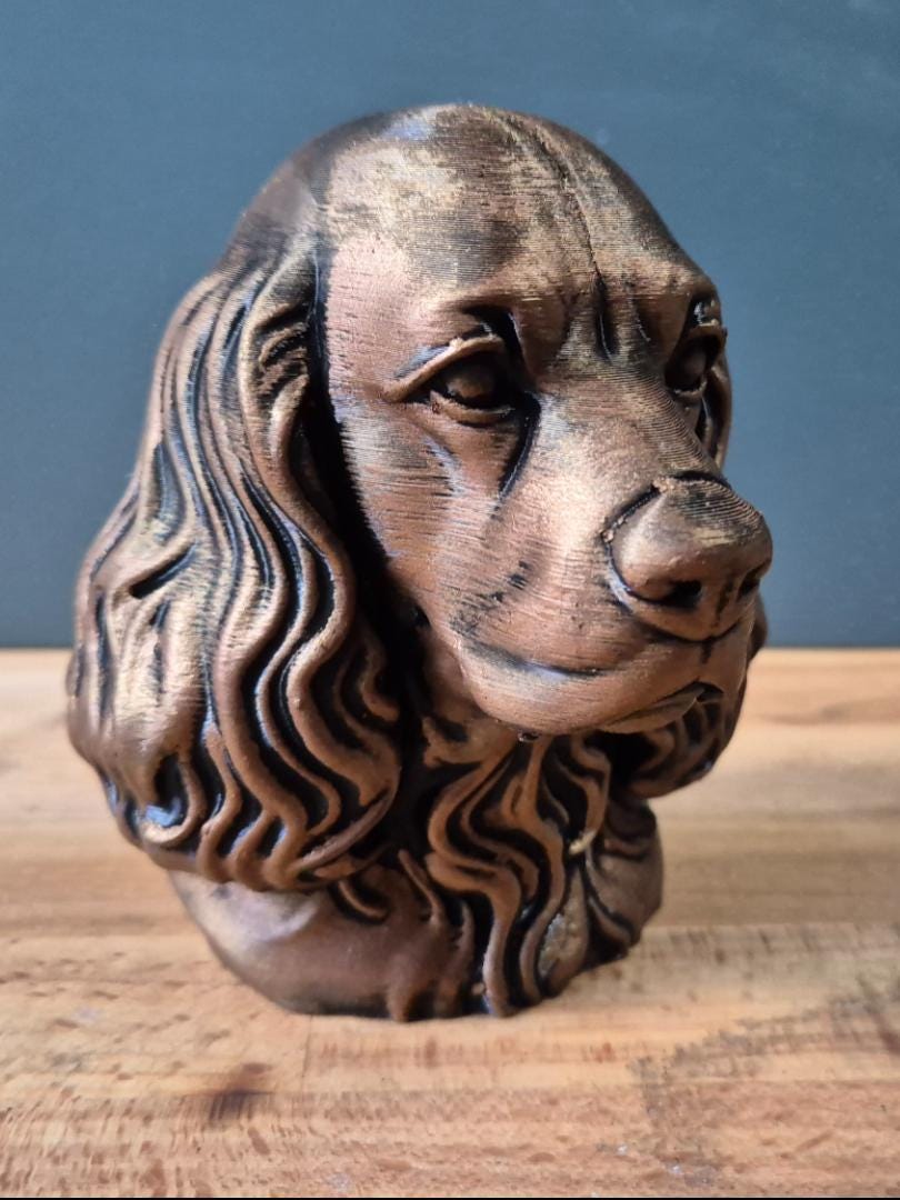 Tête de Cocker décorative – Statue chien Cocker effet bronze – Sculpture canine réaliste – Décoration intérieure