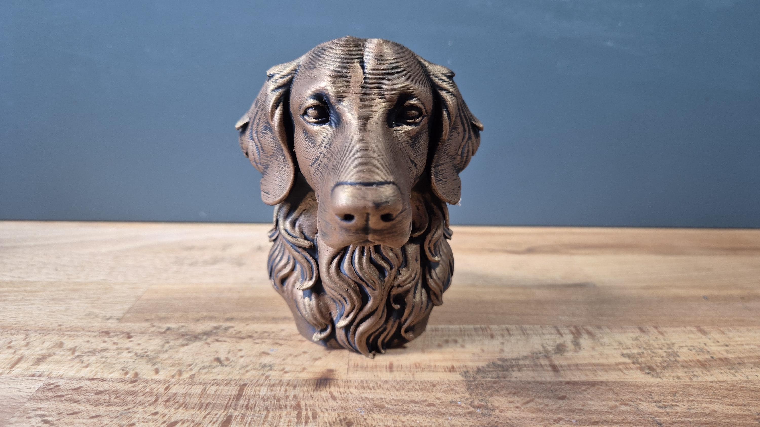 Buste Golden Retriever décoratif – Statue chien fidèle – Sculpture effet bronze – Décoration maison – Cadeau amoureux des chiens