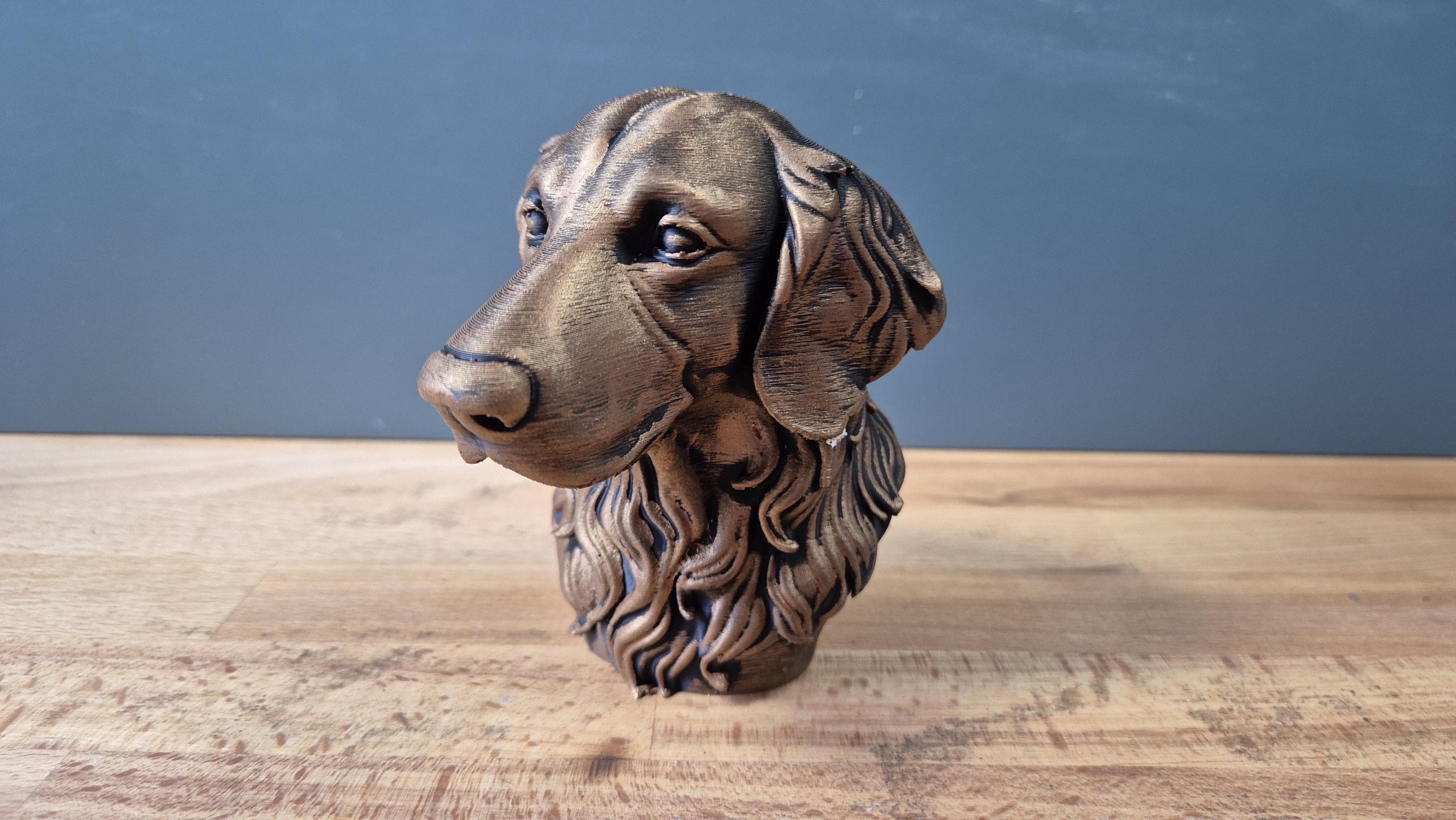 Buste Golden Retriever décoratif – Statue chien fidèle – Sculpture effet bronze – Décoration maison – Cadeau amoureux des chiens