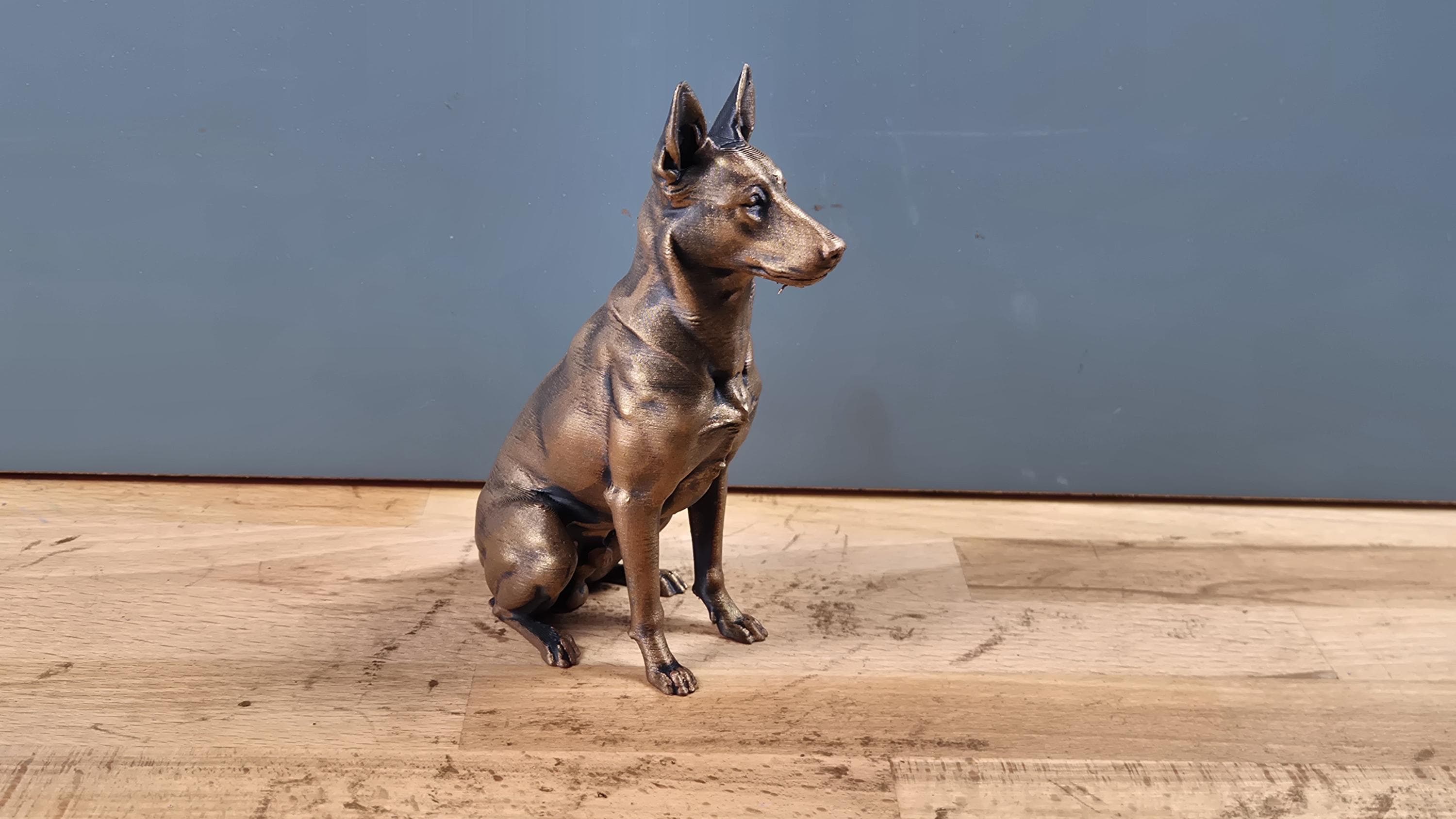 Statue Berger Malinois Bronze – Sculpture Chien Moderne en Impression 3D | Décoration Élégante & Cadeau Passion Chien