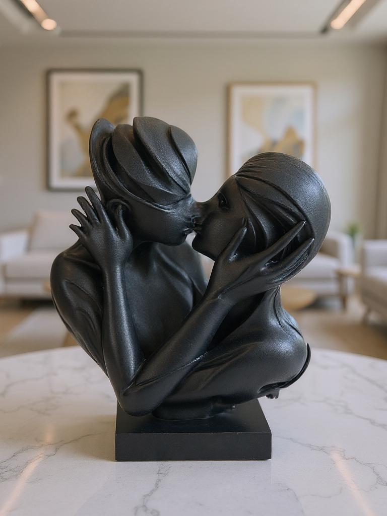 Sculpture Couple Moderne Noir – Statue Romantique Design en Impression 3D | Décoration Intérieure Élégante & Contemporaine