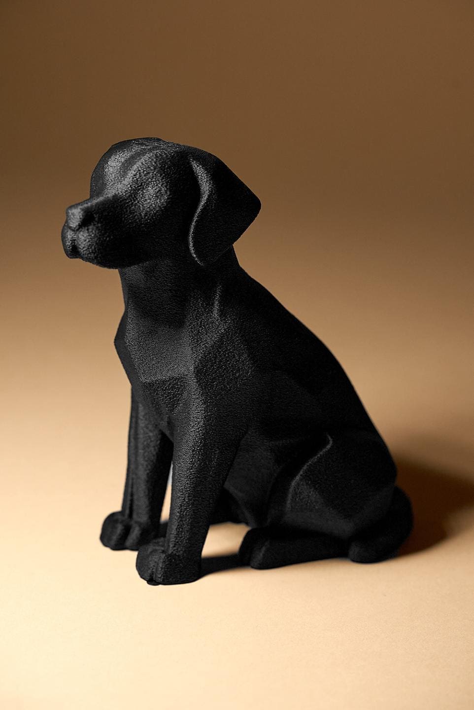 Statue Chien Moderne Noir – Sculpture Labrador Minimaliste – Décoration Design Imprimée en 3D
