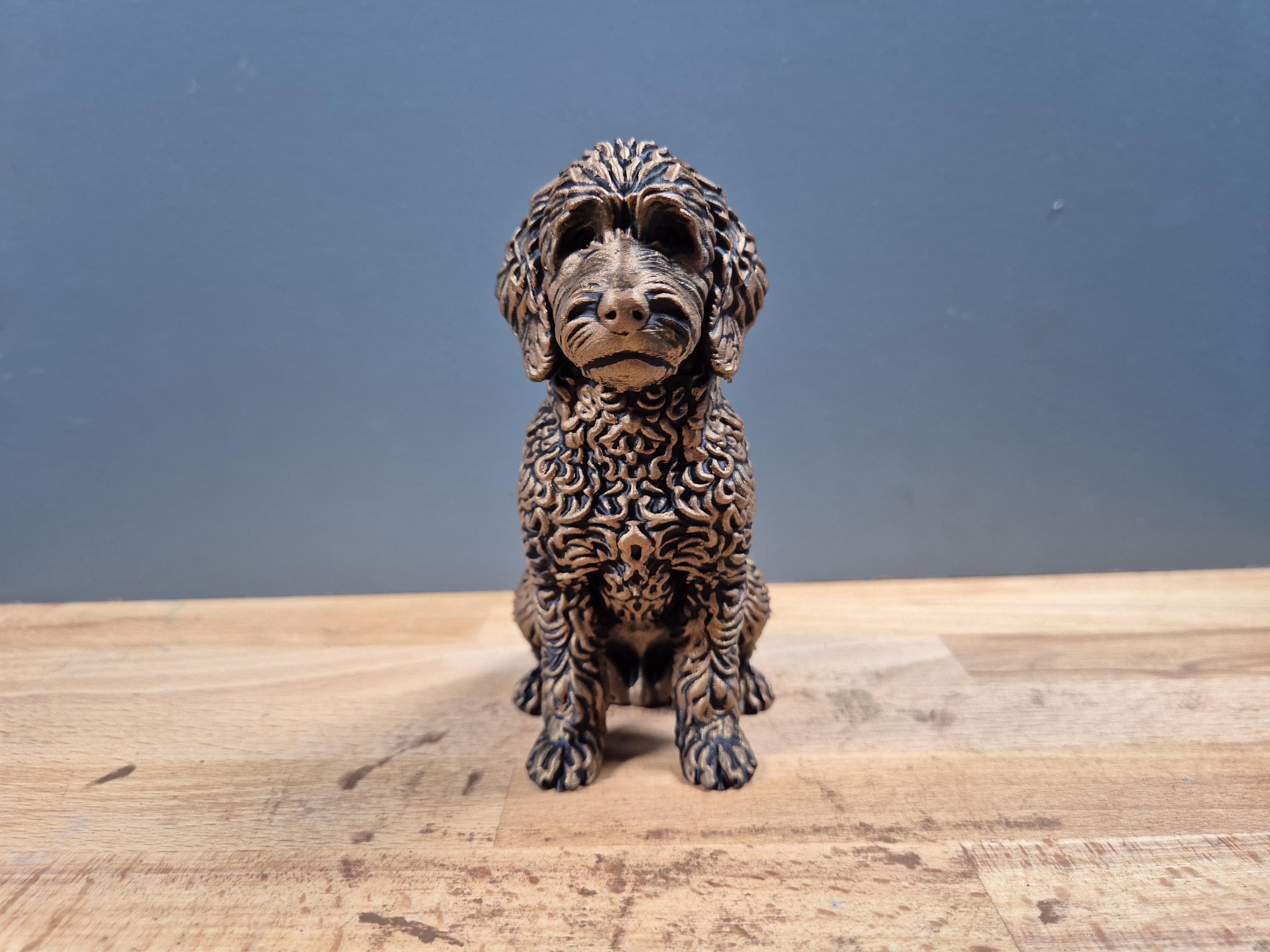 Statue Goldendoodle en impression 3D – Chien décoratif effet bronze – Idée cadeau pour amoureux des chiens