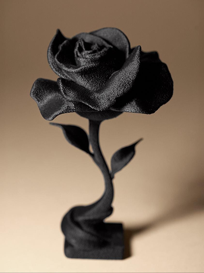 Rose Noire Éternelle – Sculpture Florale Élégante en Impression 3D | Décoration Romantique et Gothique
