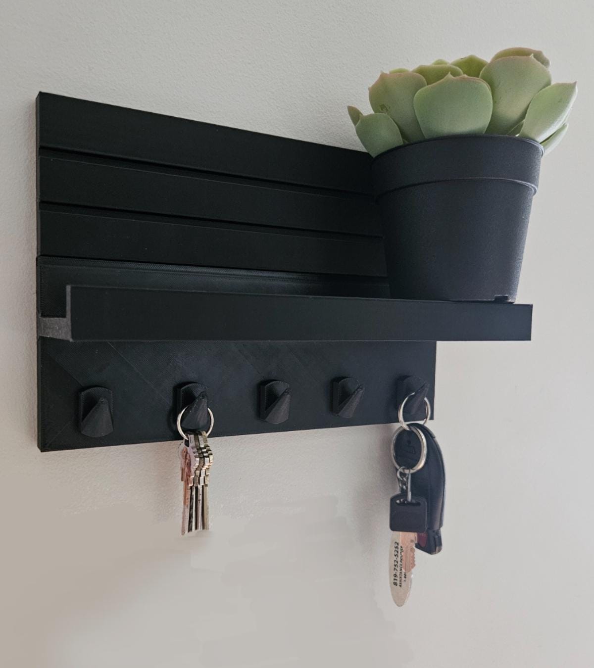 Porte-Clés Mural Minimaliste avec Étagère – Organisateur d’Entrée Imprimé en 3D | Support Clés & Décoration Moderne