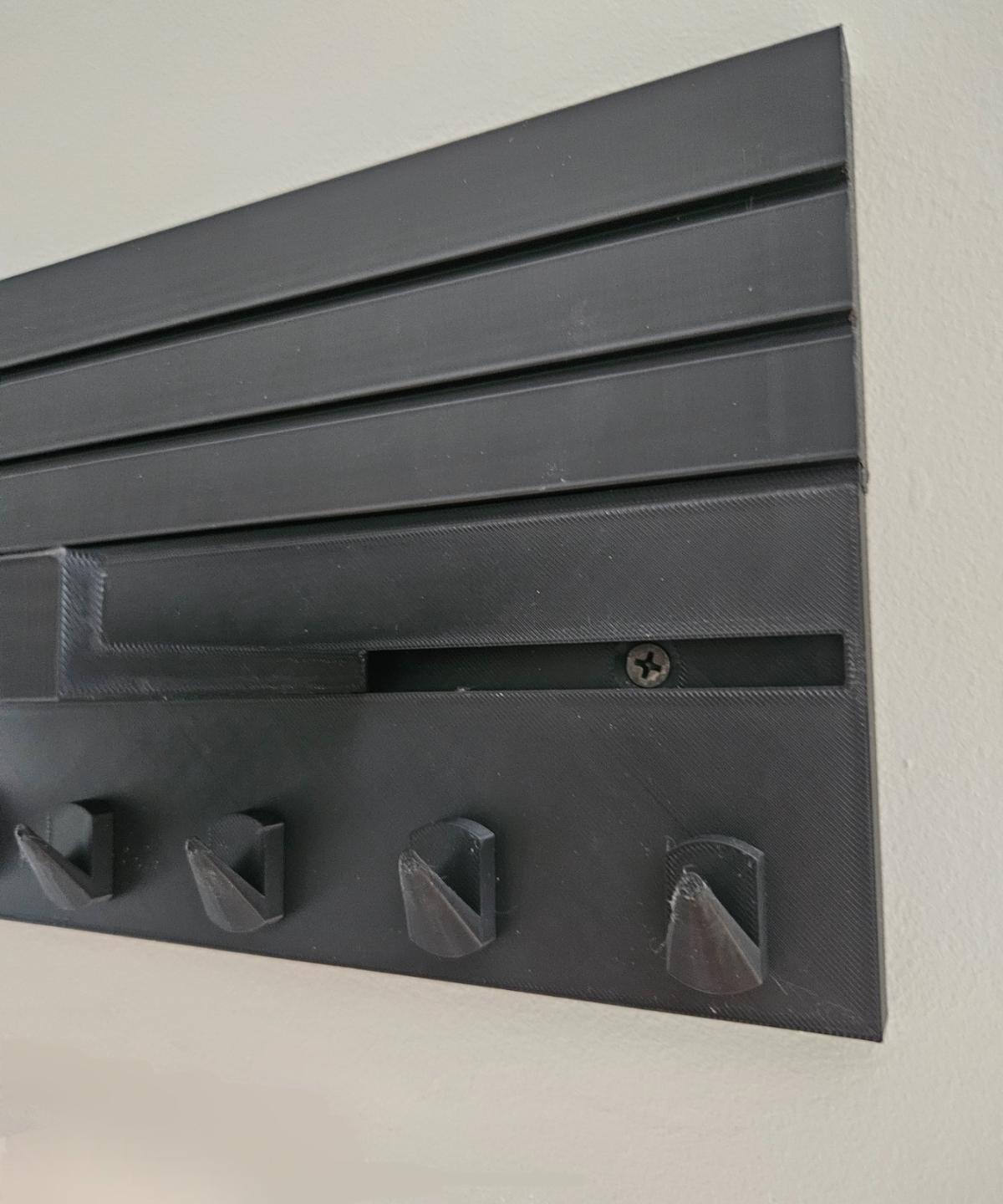Porte-Clés Mural Minimaliste avec Étagère – Organisateur d’Entrée Imprimé en 3D | Support Clés & Décoration Moderne
