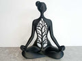 Statue Yoga Femme Zen – Sculpture Méditation Arbre de Vie | Décoration Spirituelle Imprimée en 3D