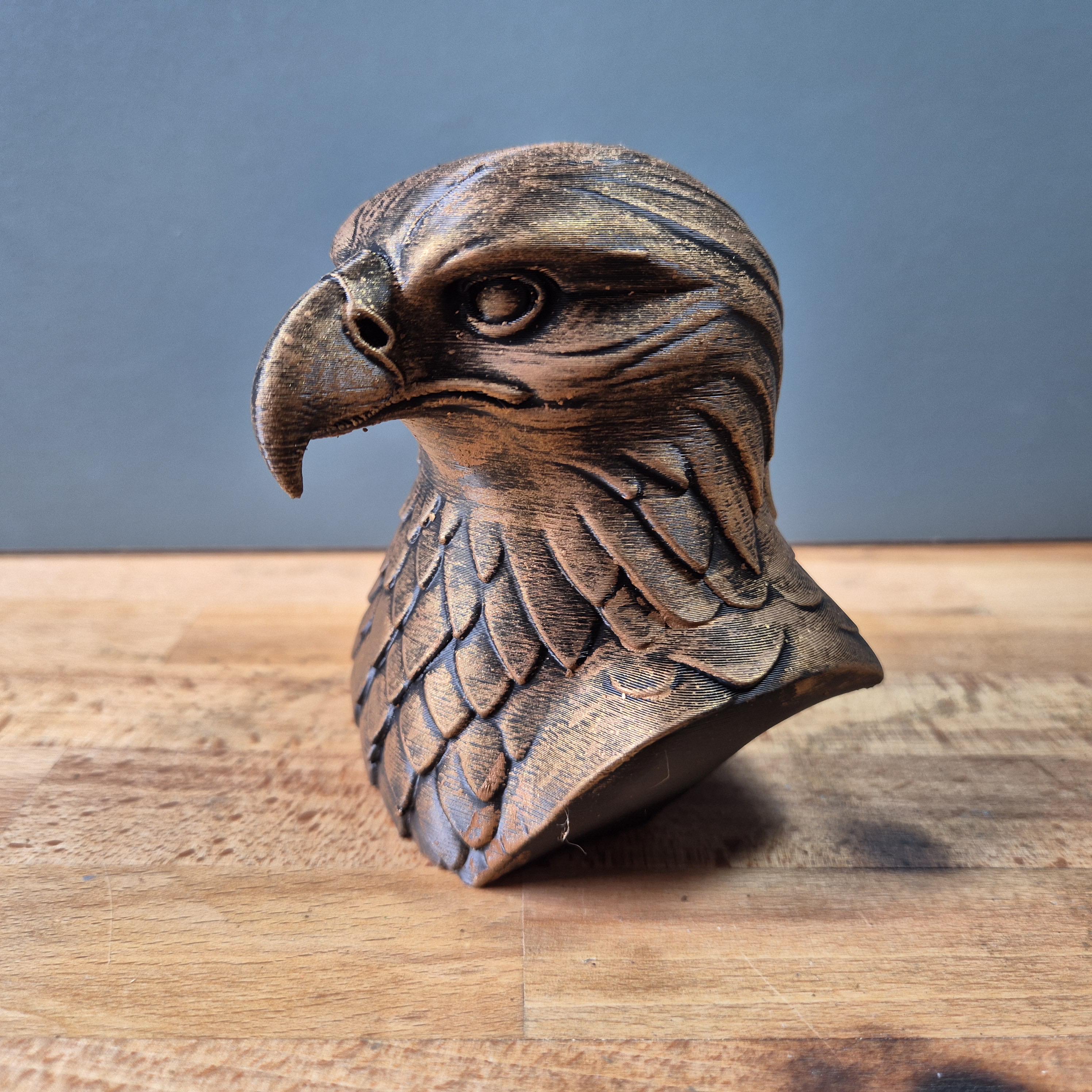 Buste Aigle Royal – Statue Oiseau Majestueux – Sculpture Bronze Style Vintage Imprimée en 3D