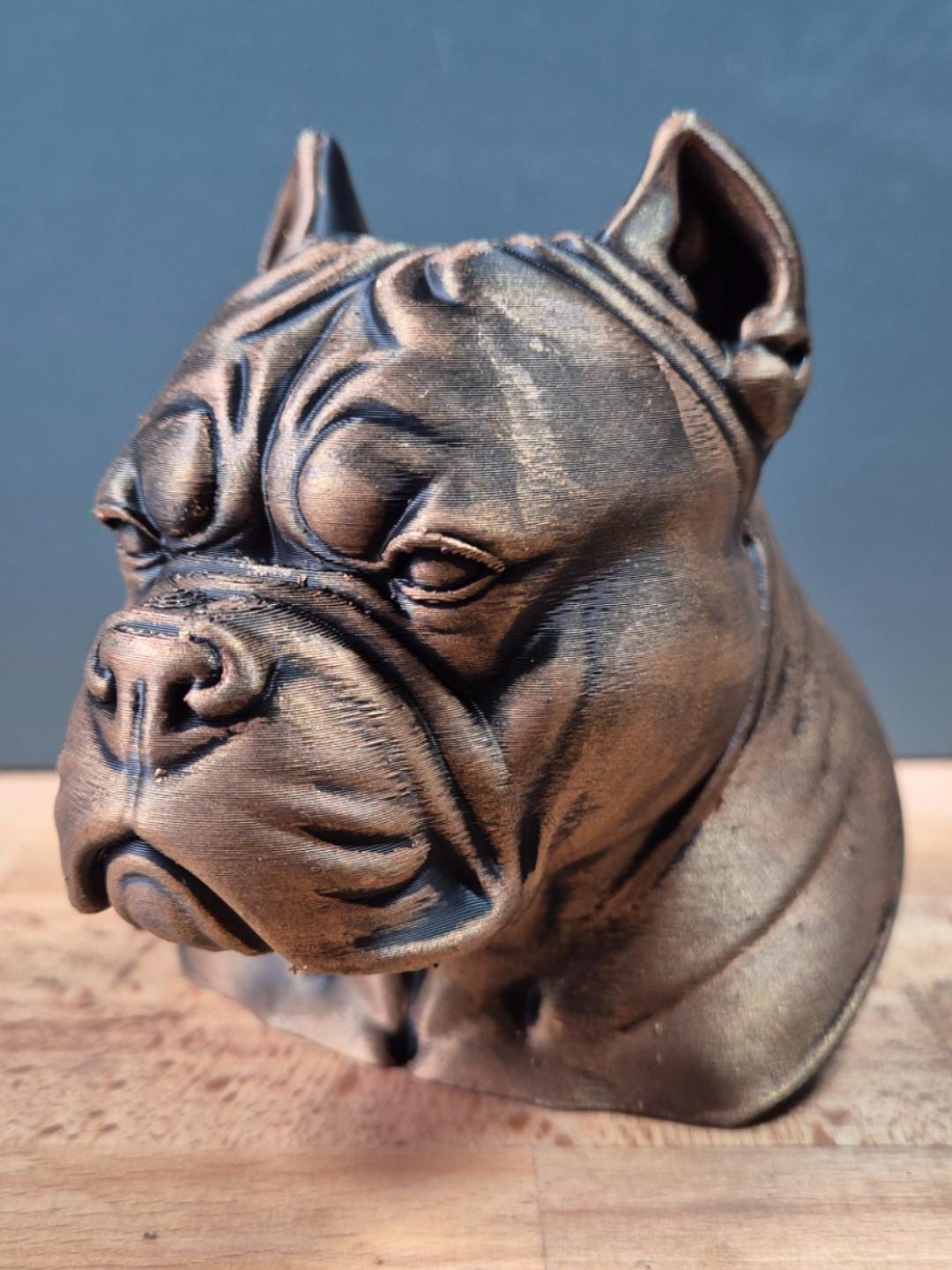 Buste American Bully – Statue de Chien Imprimée en 3D – Décoration Moderne – Cadeau pour Passionnés de Chiens