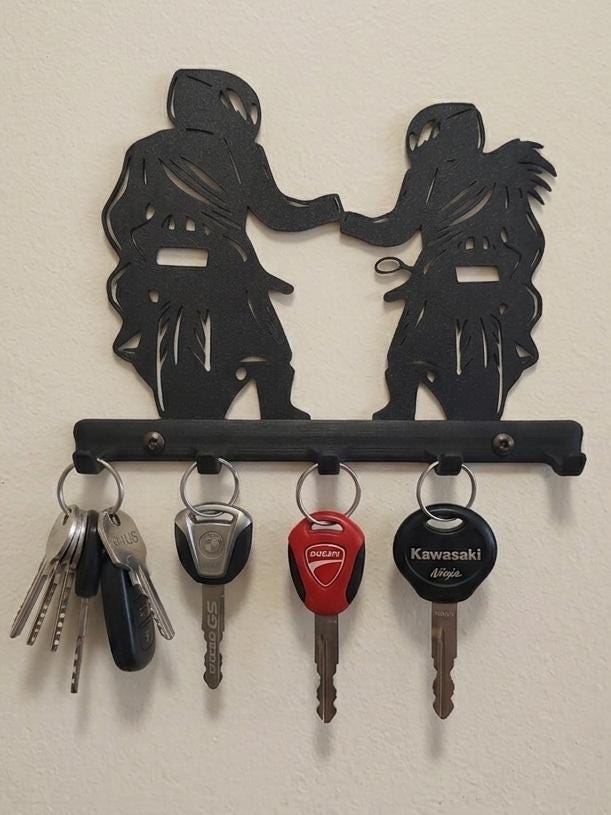 Porte-clés mural Motards – Couple Moto – Support 5 crochets – Déco Garage